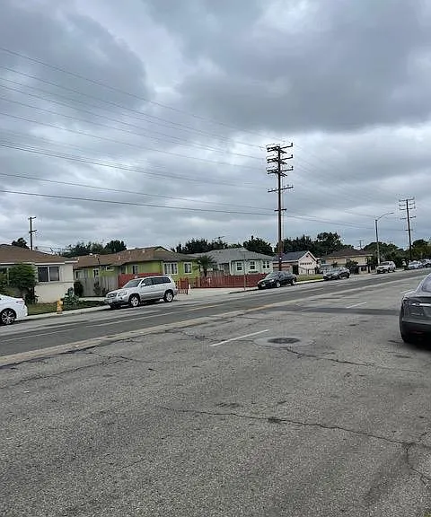 1687 E Market St — Photo 2