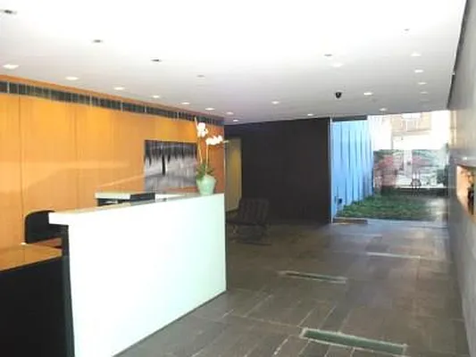 Rented by Kian Realty | media 27