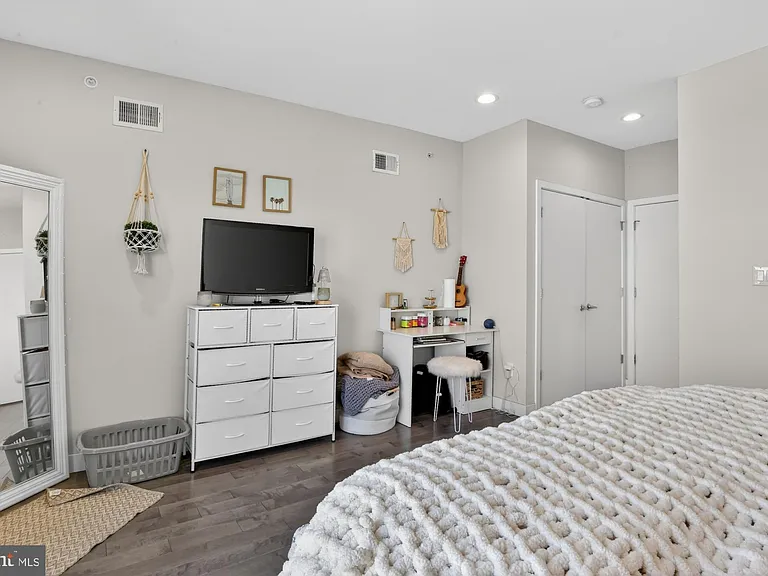 1650 Point Breeze Ave #3 — Photo 21