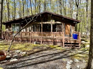 255 Castle Dr, East Stroudsburg, PA