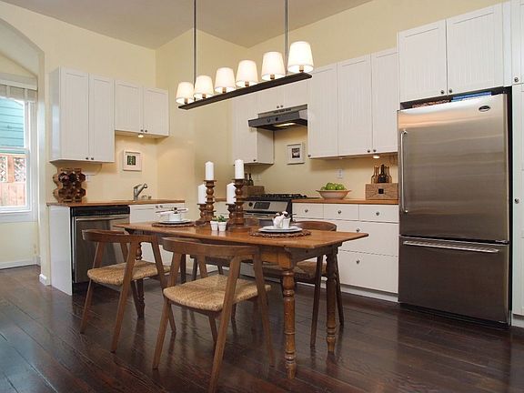 4th image of 109 Germania St