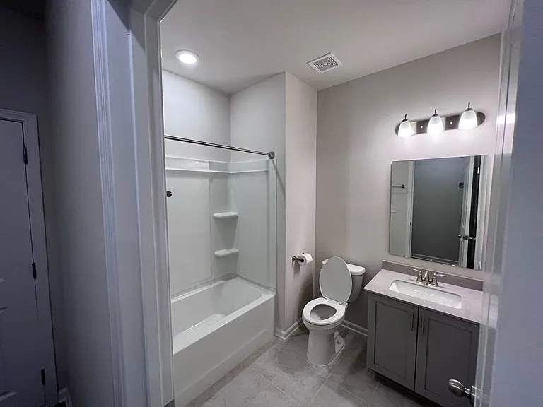11051 Lawyers Rd — Photo 34