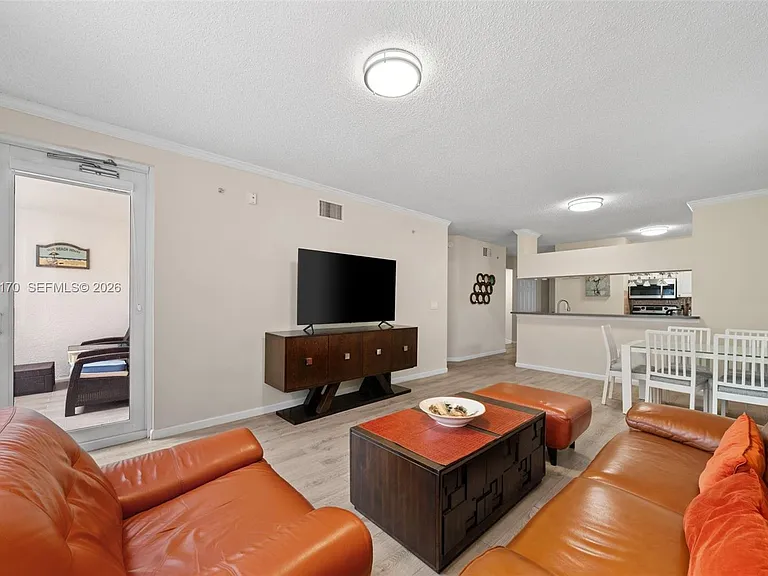 17125 N Bay Rd #3312 — Photo 3