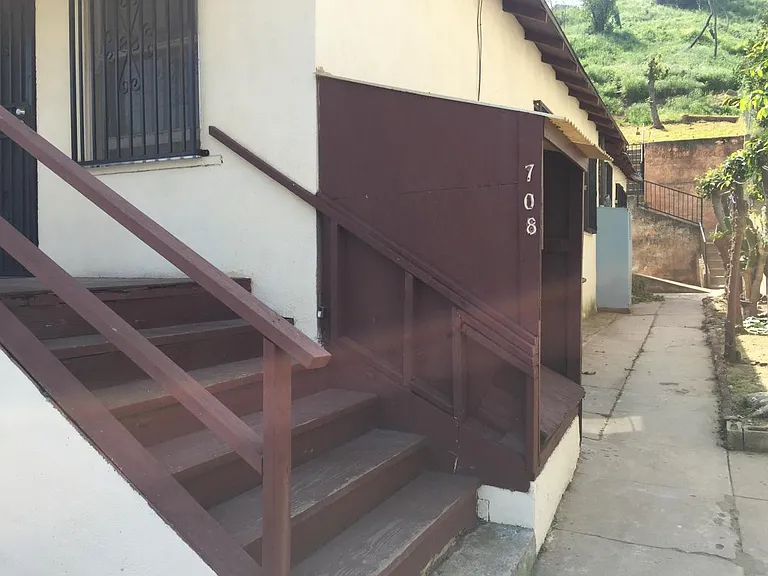 708 Amador St — Photo 3