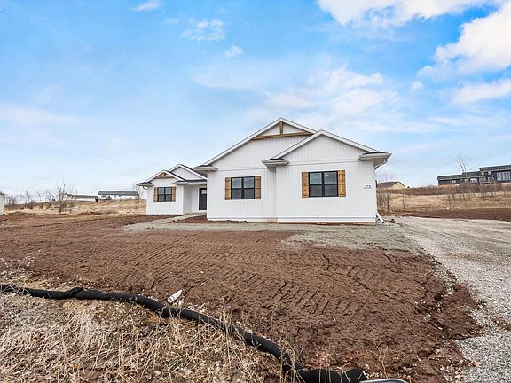 4th image of W173 Meadow Ridge Trl