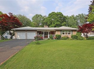 985 Meriden Ave, Southington, CT 06489