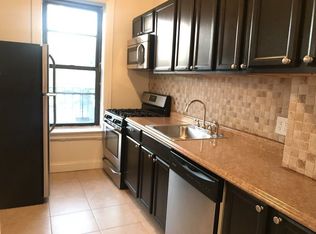 3149 29th St APT D3, Astoria, NY 11106