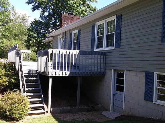 Huge Deck and full basement