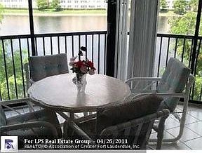 2nd image of 7567 Fairfax Dr