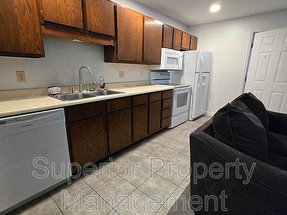 4th image of 4950 King Arthur Way