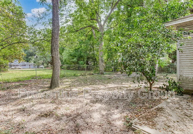 1261 Basin St — Photo 37