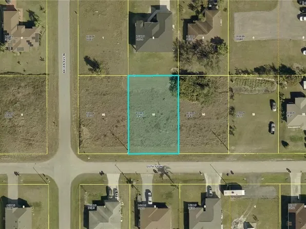 3812 10th St W, Lehigh Acres, FL 33971