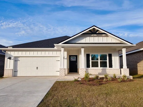 8068 Fir Tree Dr, Milton, FL 32583