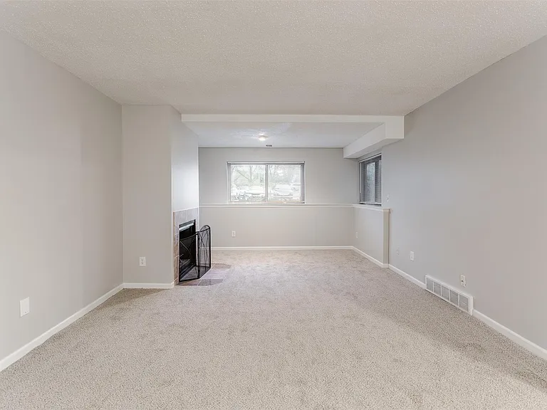 8385 Pontiac Lake Rd #14 — Photo 3