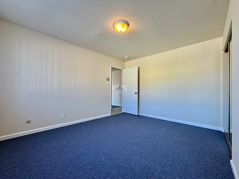 900 Rivera St #6 — Photo 10