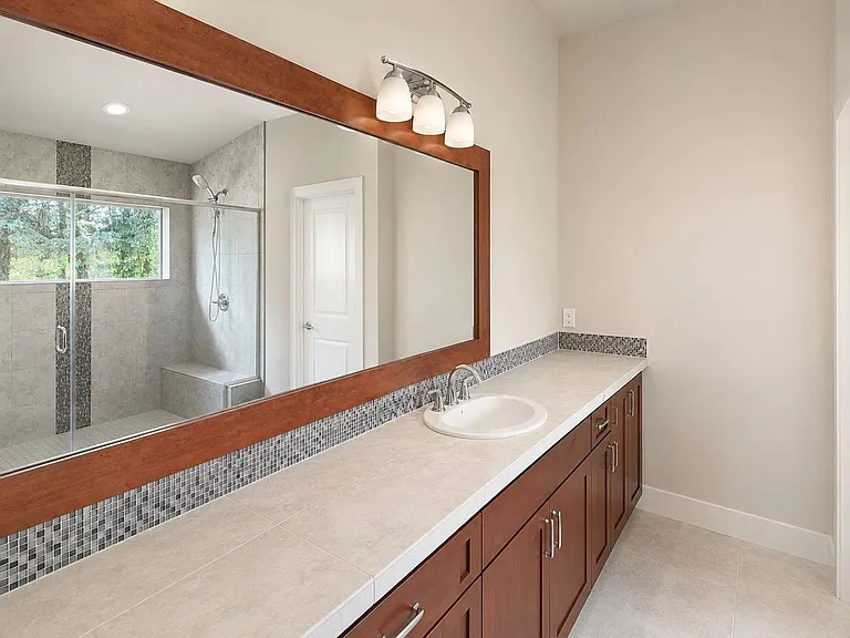 13517 SE 81st Pl — Photo 14