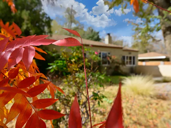 821 Solano Dr NE, Albuquerque, NM 87110