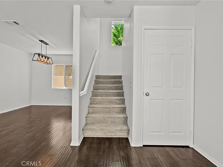 9427 Lemona Ave #20 — Photo 9
