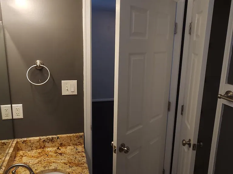 6917 Vanderbilt Ave — Photo 13