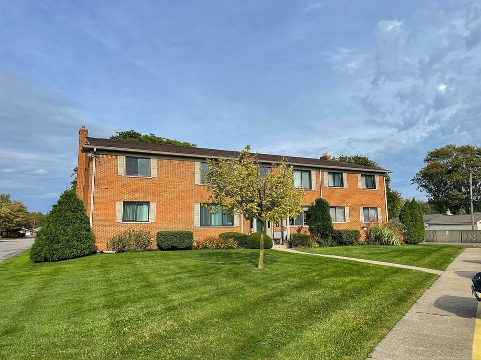 1st image of 32548 Harper Ave