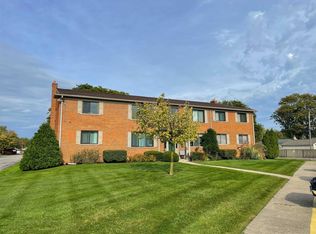 32548 Harper Ave, Saint Clair Shores, MI 48082