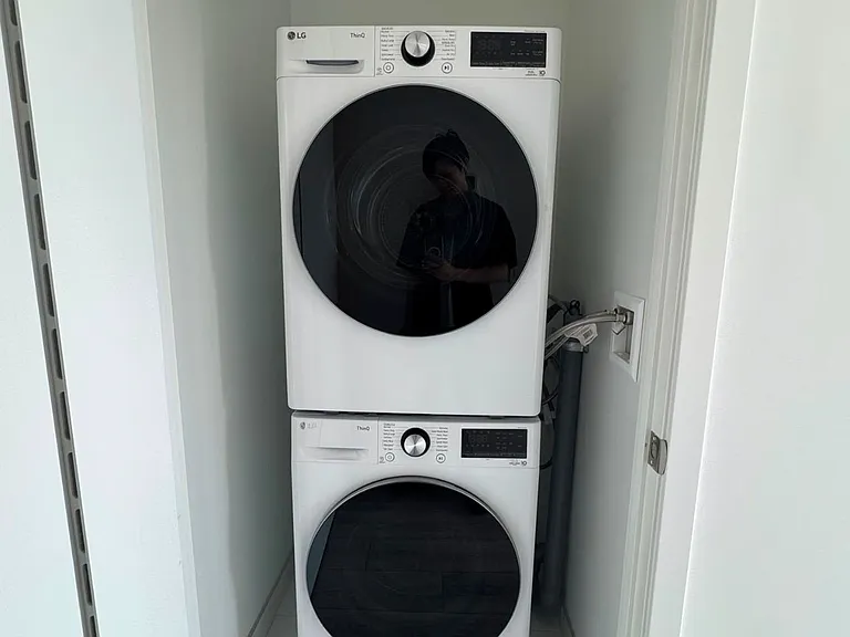 10 Oak St #910 — Photo 9