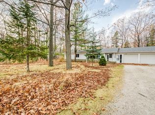 11921 Lakeview Rd, Ellison Bay, WI 54210