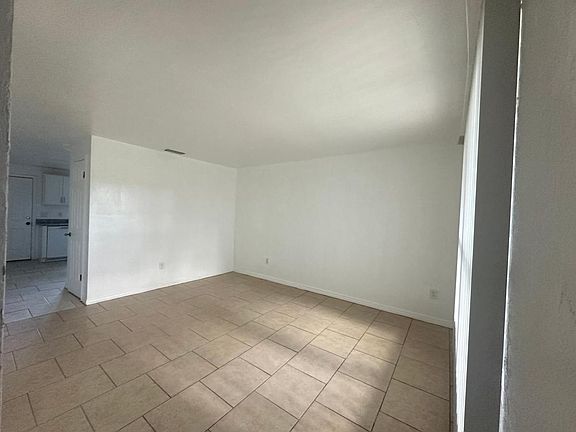 2nd image of 244 Orchard St APT 1
