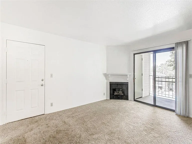 James Pointe — Photo 169