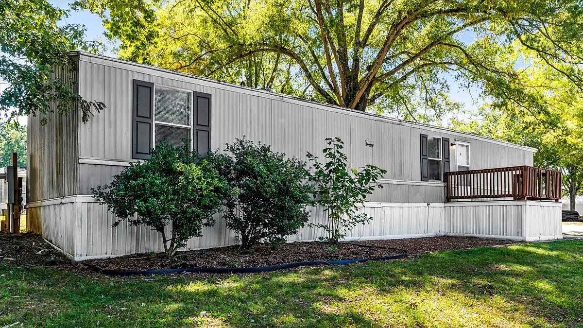 2 bed, 776 sqft, $1,350 — Photo 4