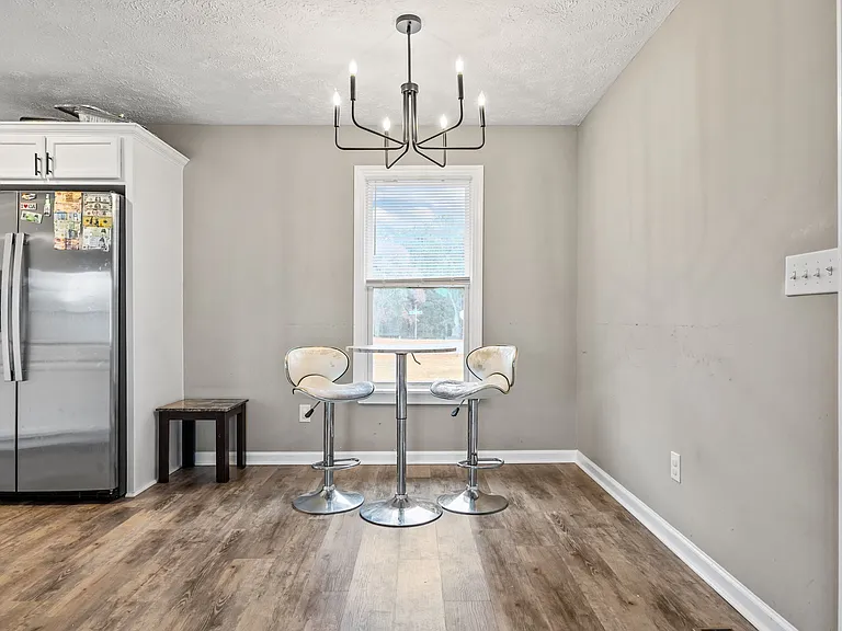 38 Hallmark Dr — Photo 10