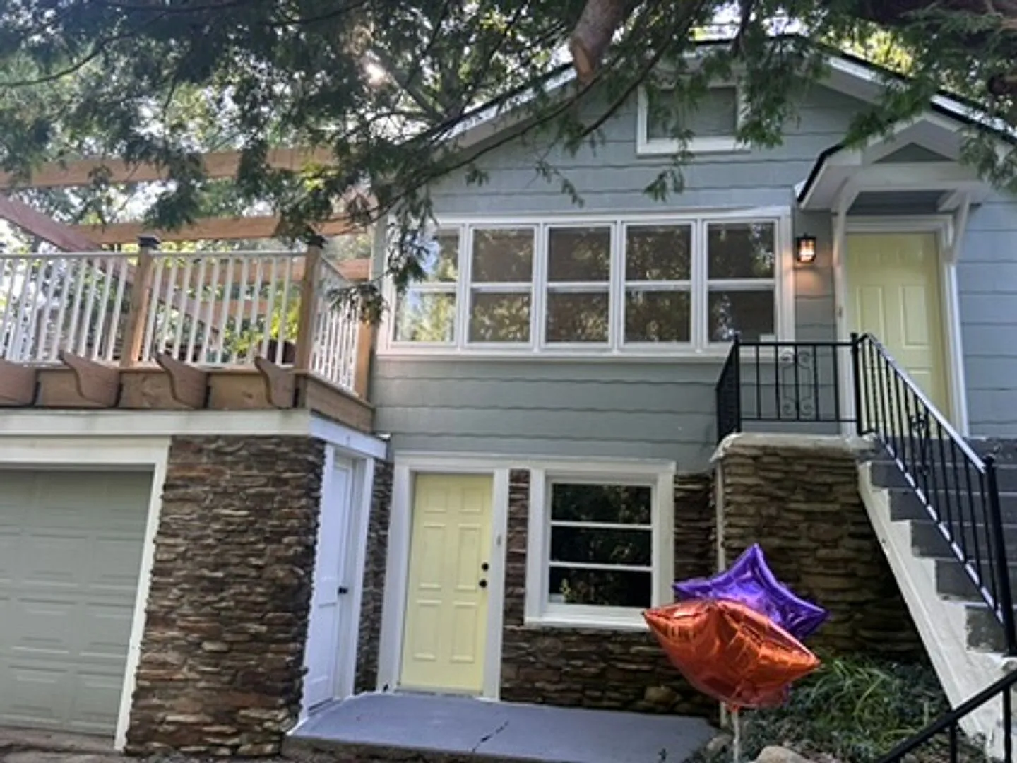5568 Stanhope St photo 1