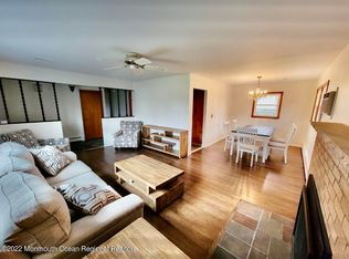 2028 Lesser Pkwy, Oakhurst, NJ 07755