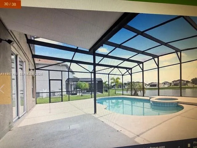 7 bed, 4.0 bath, $3,900 — Photo 3