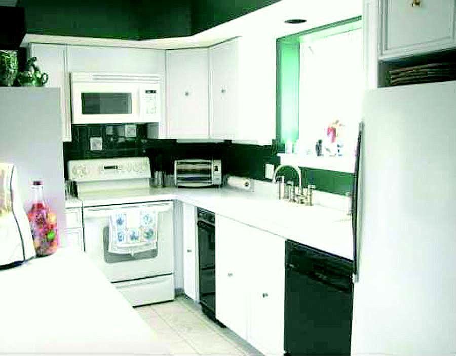 2nd image of 2486 Paddock Way