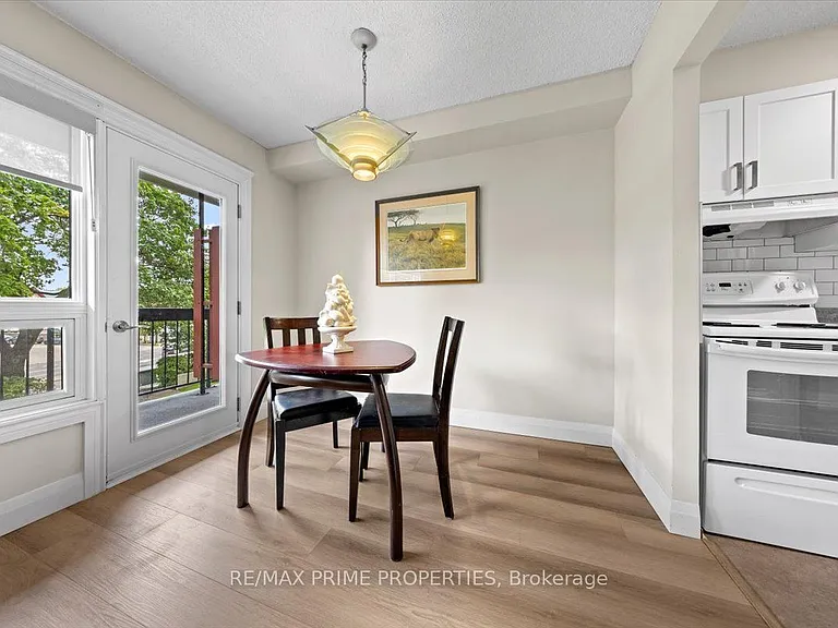158 McArthur Ave #209 — Photo 7