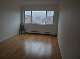 6910 N Sheridan Rd, Chicago, IL 60626