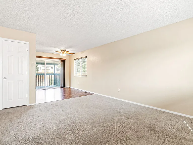 1405 S Sierra Dr — Photo 4