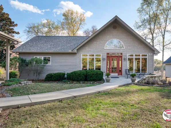 511 Mallard Pointe Rd, Byrdstown, TN 38549