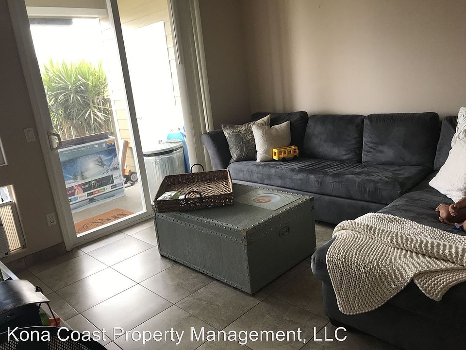 2nd image of 75-6009 Alii Dr APT E3