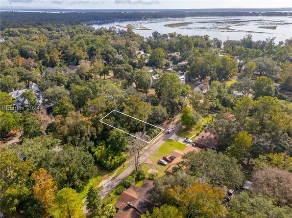 33 Guerrard Ave #B, Bluffton, SC 29910