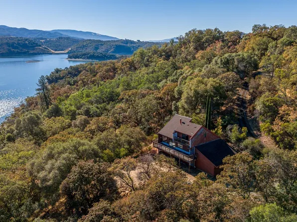 4500 Lake Ridge Road, Ukiah, CA 95482