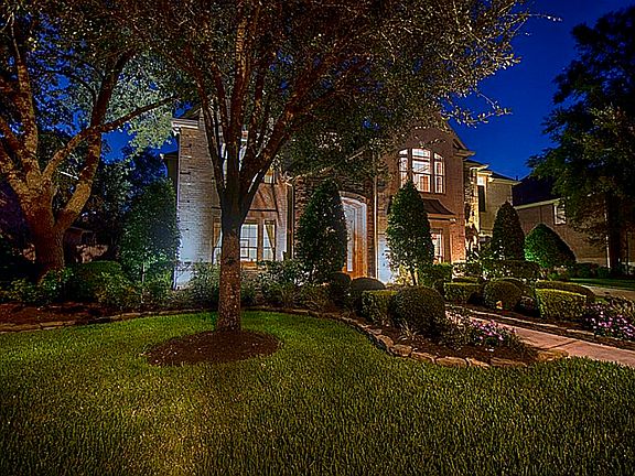 4th image of 3506 Queensburg Ln