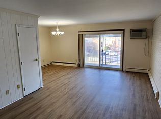 2059 Sutton Rd, Cincinnati, OH 45230