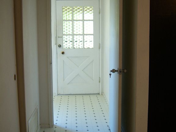 3rd image of 2613 Marquette Dr