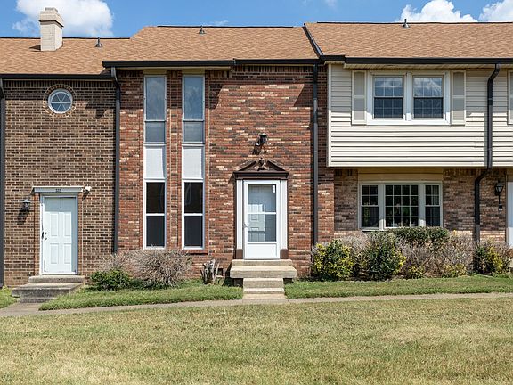 3rd image of 333 Huntington Ridge Dr