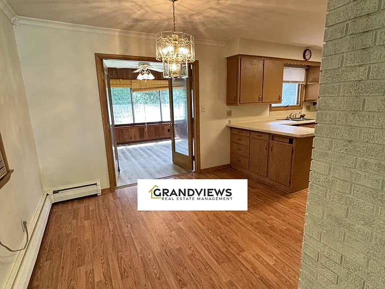 611 Birch St — Photo 4