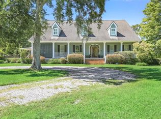 318 Citrus Rd, River Ridge, LA 70123