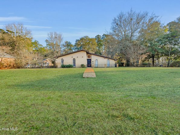 226 Pinewood Drive, Minnesott Beach, NC 28510