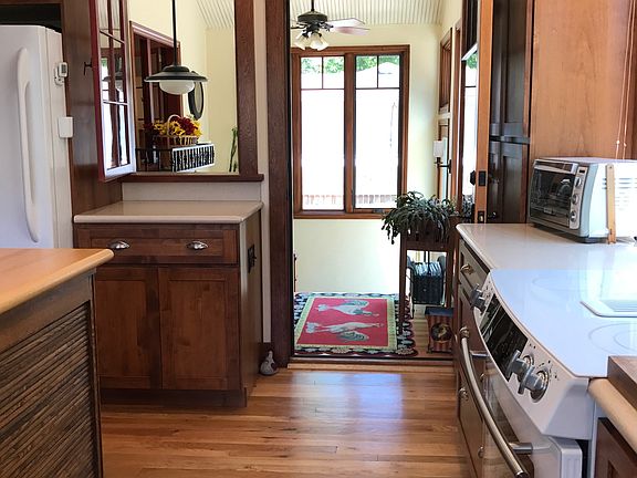 Kitchen to Solarium